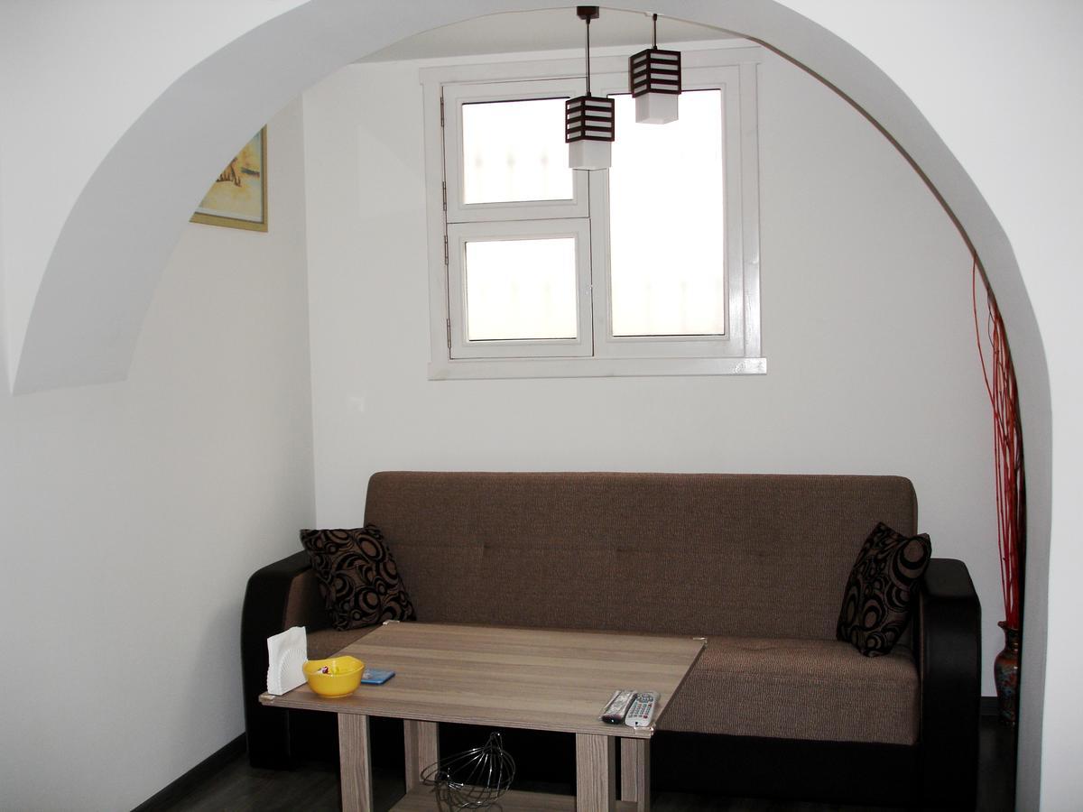 Apartment In Old Town Баку Экстерьер фото