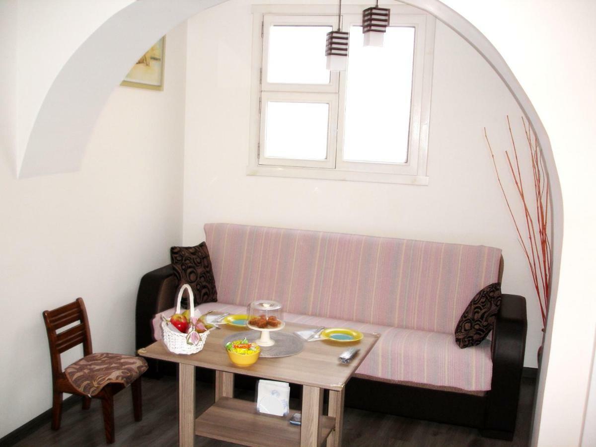 Apartment In Old Town Баку Экстерьер фото